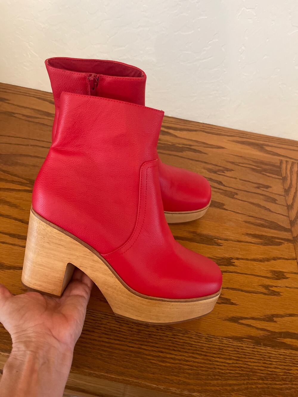 Charlotte Stone PAZ boots red leather size 9